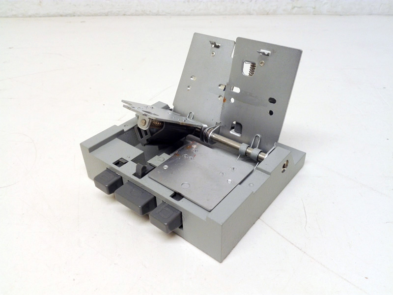 empalmadora cine super8 marguet c15m +caja carton metal 8x15x15.5 1u